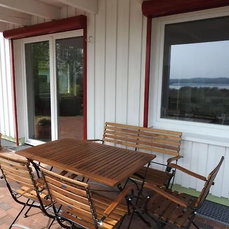Apartment From Velasco Ec Preetz (Plon)